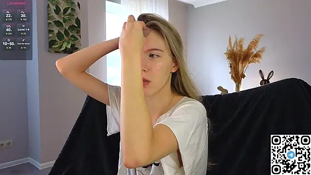 Succubelle online show from 10-11-25, 06:14