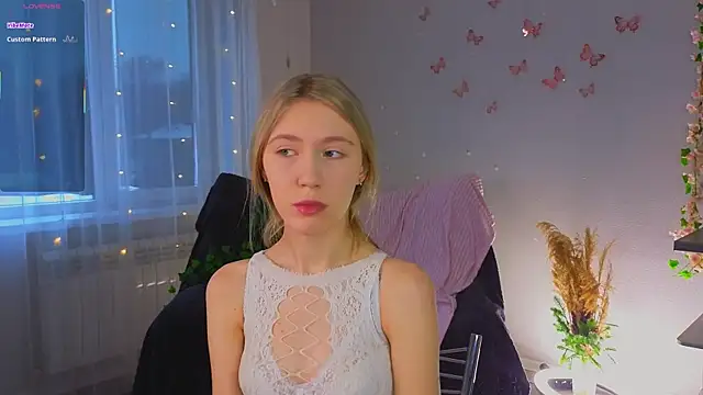 Succubelle online show from 01-14-26, 07:23