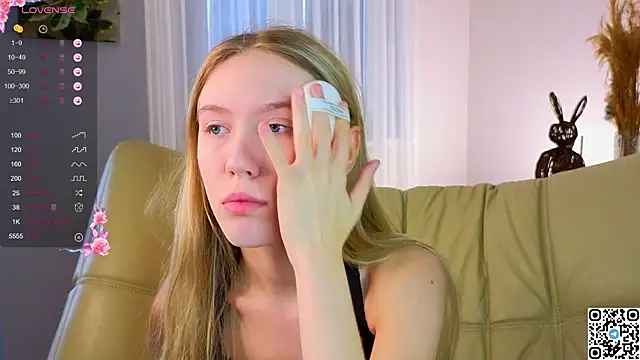 Succubelle online show from 11-12-25, 06:17