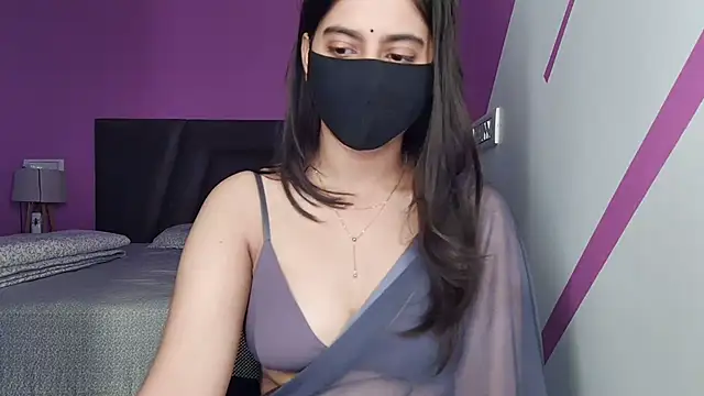 Snapshot of Tanya-mittal chatting on 05-23-26, 03:27 Tanya-mittal online show from 05-23-26, 03:27