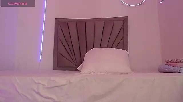 Fiorela 1 online show from 04-14-26, 11:48