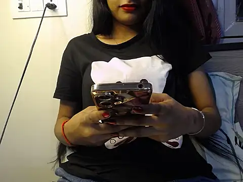 Snapshot of harleen-cam chatting on 11-06-25, 02:15 harleen-cam online show from 11-06-25, 02:15