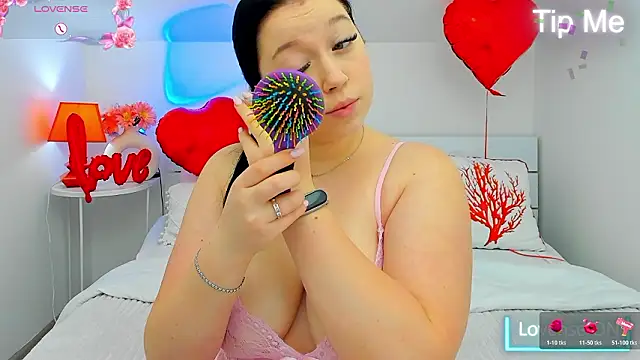 Snapshot of LexiePat chatting on 02-15-26, 06:25 LexiePat online show from 02-15-26, 06:25