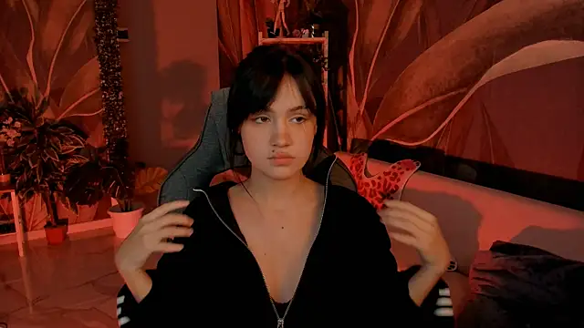 MonicaFarmer online show from 11-01-25, 02:44