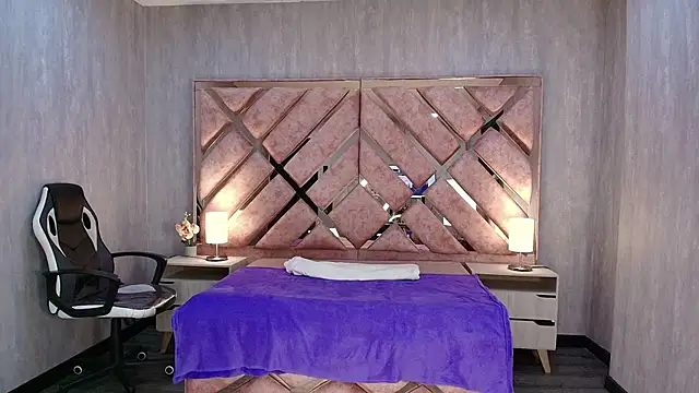 ANABELL BROWN online show from 11-27-25, 08:09