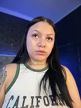 Megaan  More online show from 04-11-26, 03:14