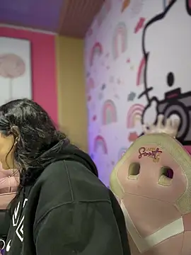 Megaan  More online show from 11-12-25, 01:43