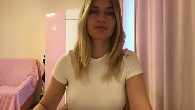 KarelliaStar online show from 05-05-26, 06:27