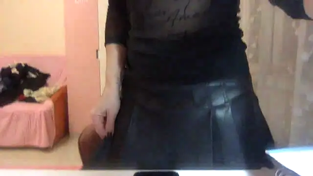 KarelliaStar online show from 10-25-25, 03:56