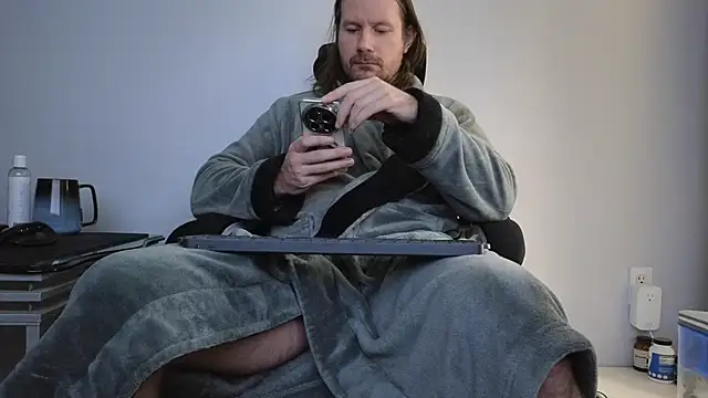 AlbinoAdonis online show from 10-03-25, 05:58