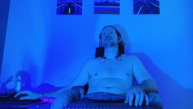 AlbinoAdonis online show from 10-01-25, 08:35