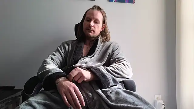 AlbinoAdonis online show from 09-13-25, 02:17