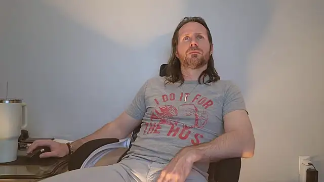 AlbinoAdonis online show from 04-21-26, 02:51