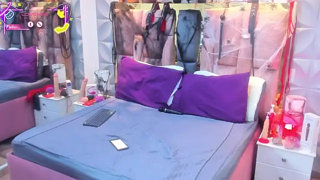 Charlotte Landry   online show from 10-09-25, 03:34