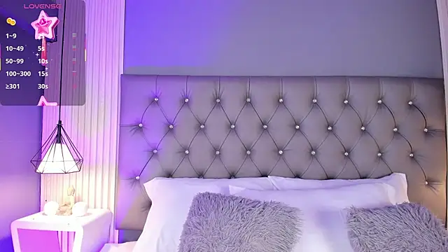 LunaBloomn online show from 02-21-26, 05:04