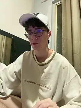 HeiRique online show from 10-27-25, 03:51