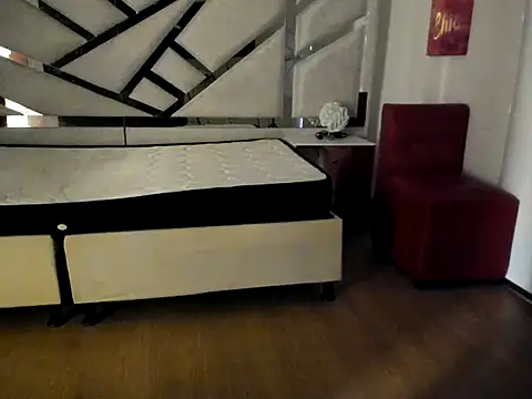 Snapshot of Kimberly_TaylorX chatting on 11-27-25, 03:45 Kimberly TaylorX online show from 11-27-25, 03:45