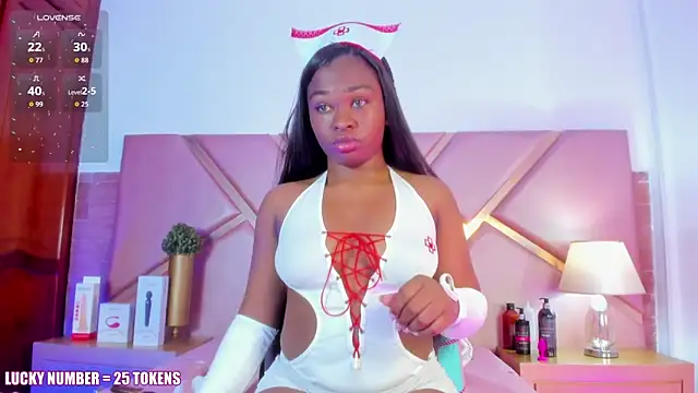 SophieSinclair online show from 10-31-25, 12:57