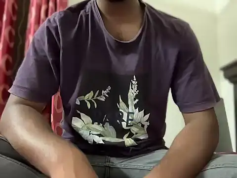 Snapshot of bossyjuicy chatting on 11-09-25, 07:18 bossyjuicy online show from 11-09-25, 07:18