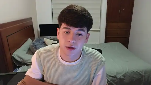 Snapshot of tightncuteass chatting on 10-21-25, 01:05 tightncuteass online show from 10-21-25, 01:05