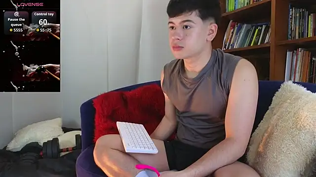 tightncuteass online show from 04-17-26, 08:00