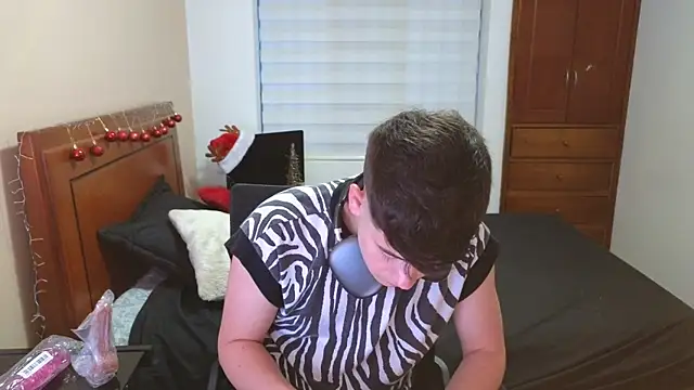 tightncuteass online show from 11-13-25, 10:35