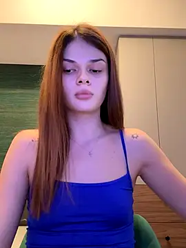 Snapshot of selenatress chatting on 09-26-25, 04:03 selenatress online show from 09-26-25, 04:03