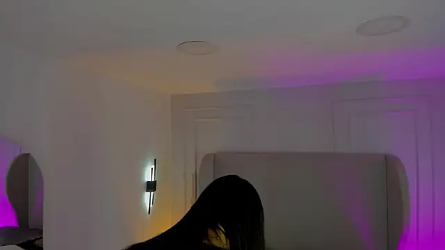 Dream nena online show from 10-10-25, 04:24