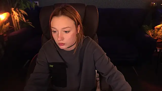 Snapshot of FoxyMayy chatting on 11-06-25, 01:59 FoxyMayy online show from 11-06-25, 01:59