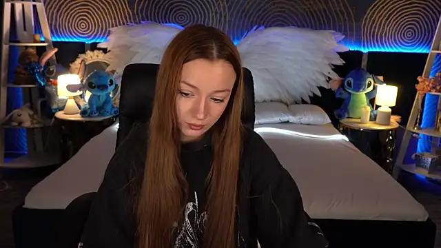 Snapshot of FoxyMayy chatting on 11-23-25, 01:54 FoxyMayy online show from 11-23-25, 01:54