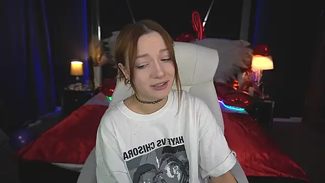 Snapshot of FoxyMayy chatting on 02-07-26, 02:14 FoxyMayy online show from 02-07-26, 02:14