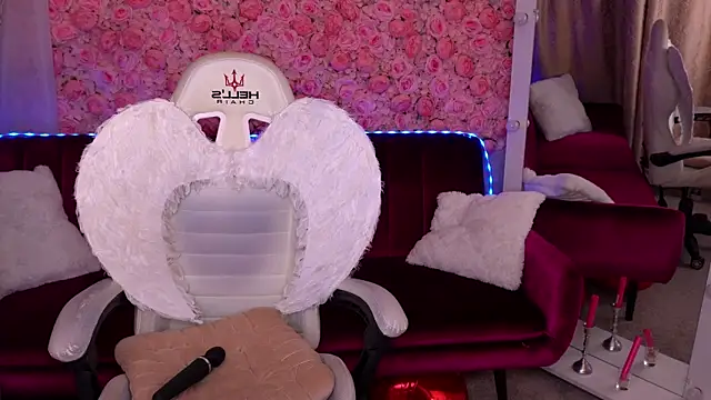 Snapshot of FoxyMayy chatting on 02-14-26, 01:17 FoxyMayy online show from 02-14-26, 01:17