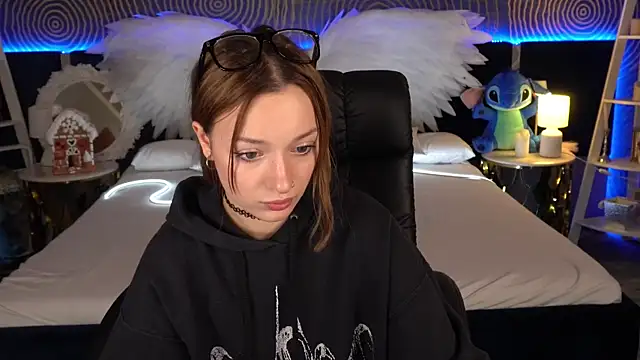 Snapshot of FoxyMayy chatting on 12-03-25, 02:16 FoxyMayy online show from 12-03-25, 02:16