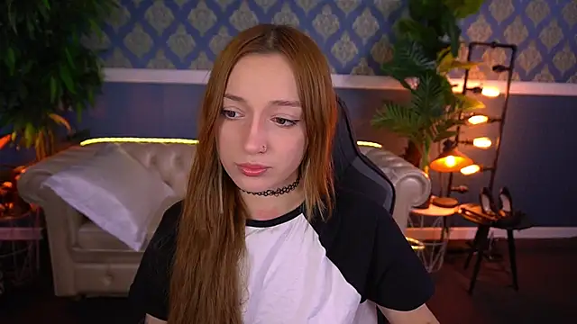 Snapshot of FoxyMayy chatting on 05-21-26, 01:08 FoxyMayy online show from 05-21-26, 01:08