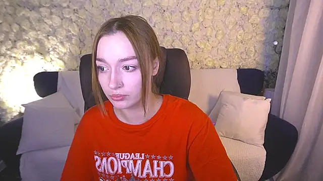 Snapshot of FoxyMayy chatting on 06-14-26, 07:48 FoxyMayy online show from 06-14-26, 07:48