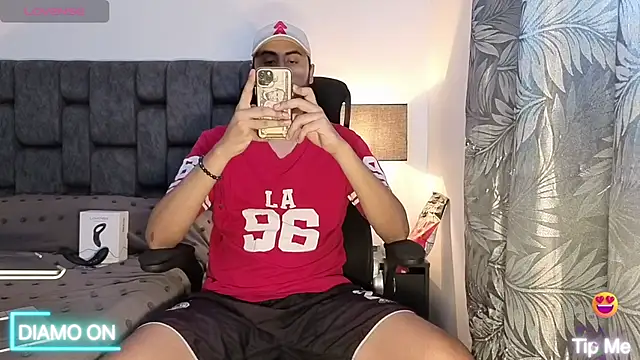 Thomas redcol online show from 10-10-25, 05:03