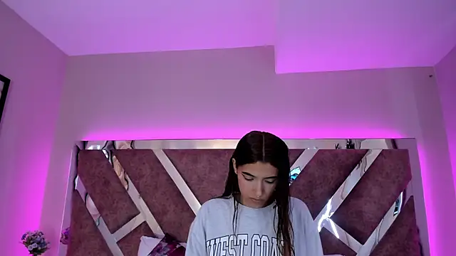 CarolinaaGomezz online show from 12-14-25, 01:06