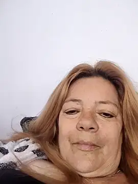 Snapshot of Casandra_Cruz chatting on 09-14-25, 03:23 Casandra Cruz online show from 09-14-25, 03:23