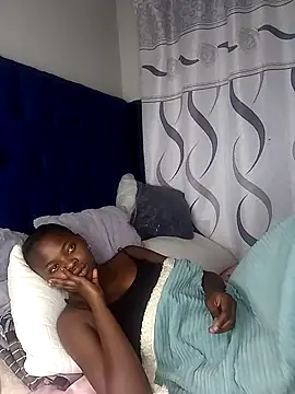 Snapshot of BlackberriesXxx chatting on 09-12-25, 06:18 BlackberriesXxx online show from 09-12-25, 06:18