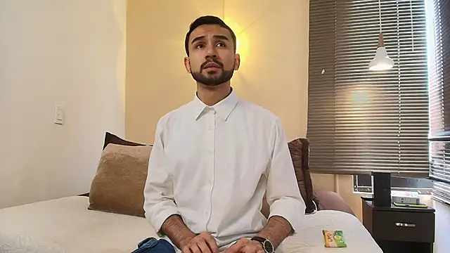 Axel Moon S online show from 09-15-25, 06:41