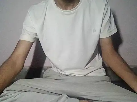 Snapshot of ash706339 chatting on 09-15-25, 12:22 ash706339 online show from 09-15-25, 12:22