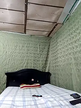 Snapshot of kuromi_Groot chatting on 09-11-25, 01:49 kuromi Groot online show from 09-11-25, 01:49