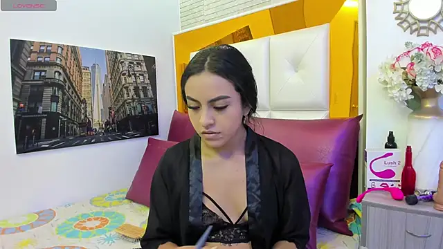 Leslie Bussh  online show from 04-23-26, 12:00