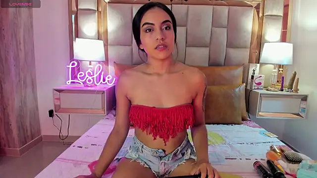 Leslie Bussh  online show from 10-26-25, 12:16