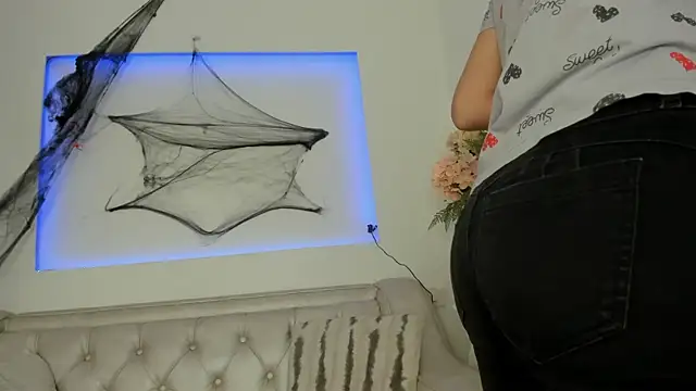 Ridwana  online show from 10-23-25, 11:42