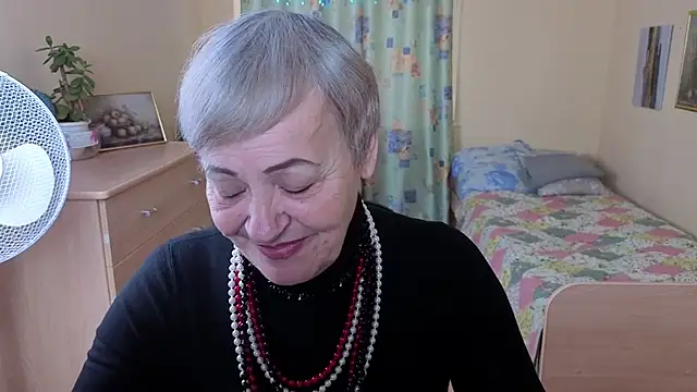 Freya Fable online show from 10-15-25, 09:17