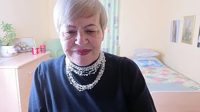 Freya Fable online show from 10-17-25, 07:44