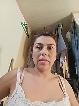 Snapshot of vanessa-titisM chatting on 07-26-26, 10:27 vanessa-titisM online show from 07-26-26, 10:27
