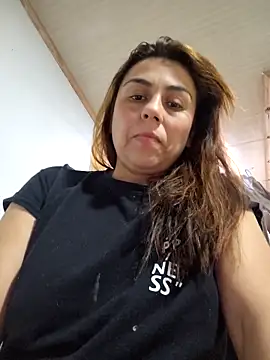 Snapshot of vanessa-titisM chatting on 04-24-26, 03:08 vanessa-titisM online show from 04-24-26, 03:08