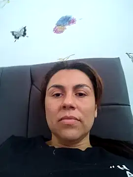 Snapshot of vanessa-titisM chatting on 04-30-26, 06:26 vanessa-titisM online show from 04-30-26, 06:26
